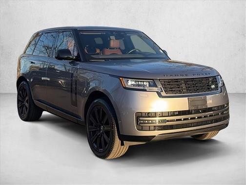 2025 Land Rover Range Rover P550e SE