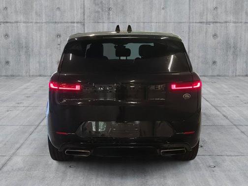 2023 Land Rover Range Rover Sport SE