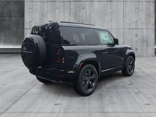 2025 Land Rover Defender 90 P400 X-Dynamic SE
