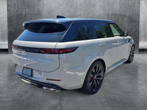 2025 Land Rover Range Rover Sport SE