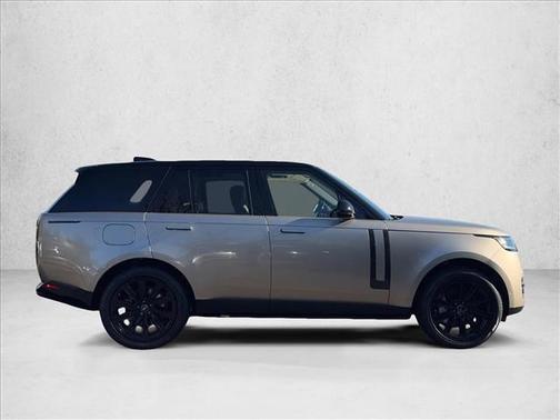 2025 Land Rover Range Rover P550e SE