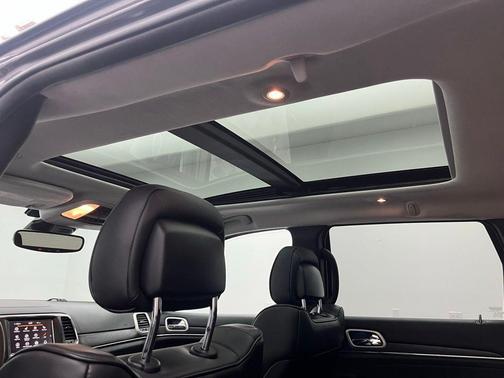 2018 Jeep Grand Cherokee Summit