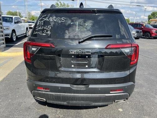 2022 GMC Acadia FWD SLT