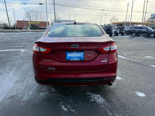 2014 Ford Fusion SE