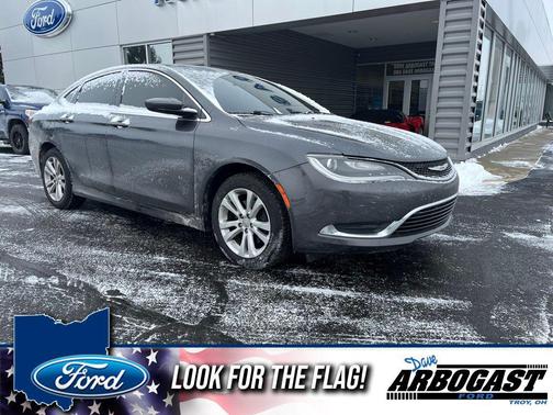 2016 Chrysler 200 Limited
