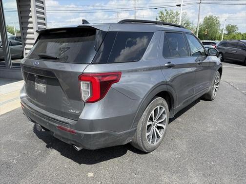 2022 Ford Explorer ST-Line