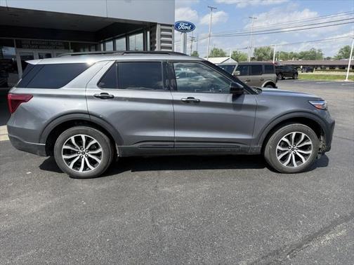 2022 Ford Explorer ST-Line