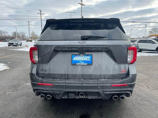 2021 Ford Explorer ST