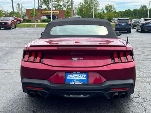 Molten Magenta Metallic Tri-coat 2025 Ford Mustang GT Premium