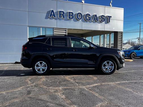 Ebony Twilight Metallic 2022 GMC Terrain SLE