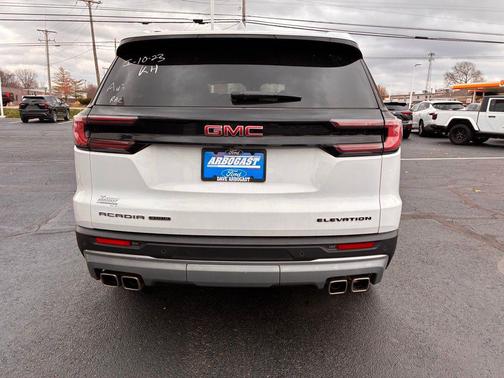 2025 GMC Acadia AWD Elevation