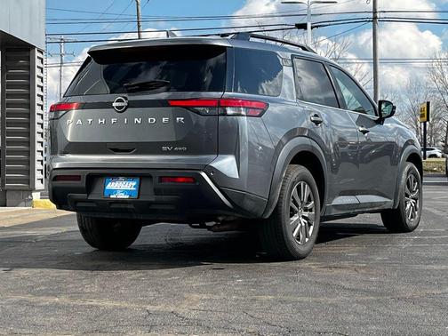 2024 Nissan Pathfinder SV 4WD