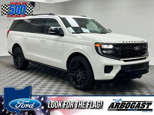 Star White Metallic Tri-Coat 2026 Ford Expedition Max Platinum