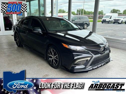 Midnight Black Metallic 2024 Toyota Camry SE