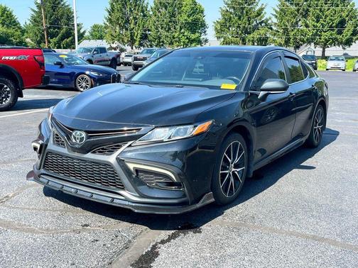 Midnight Black Metallic 2024 Toyota Camry SE