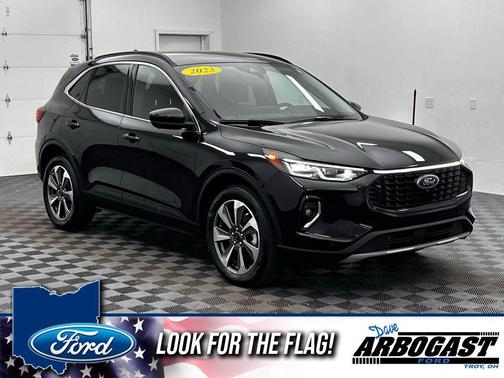 Agate Black Metallic 2023 Ford Escape Platinum