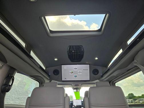 2025 Ford Transit-150 Base