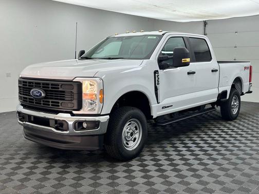 Oxford White 2026 Ford F-350 XL