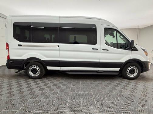 Oxford White 2026 Ford Transit-350 XL