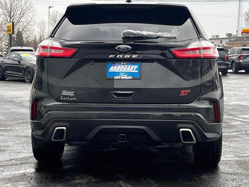 2023 Ford Edge ST