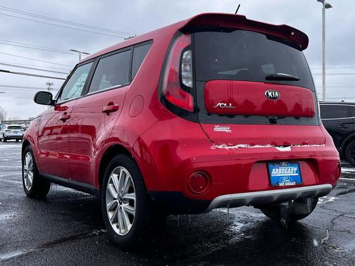 2019 Kia Soul +