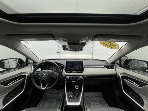 2022 Toyota RAV4 Hybrid XLE Premium