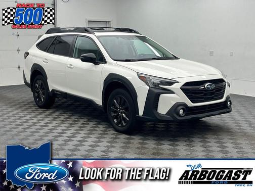 Crystal White Pearl 2023 Subaru Outback Onyx Edition