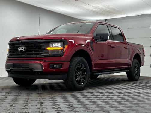 Ruby Red Metallic Tinted Clearcoat 2026 Ford F-150 XLT