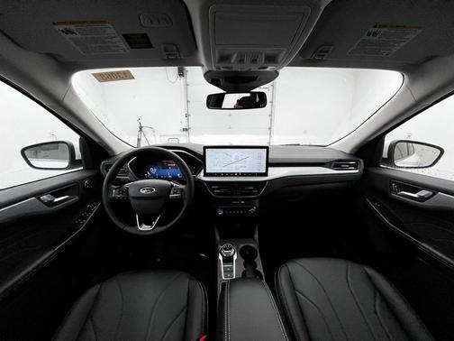 2026 Ford Escape Platinum