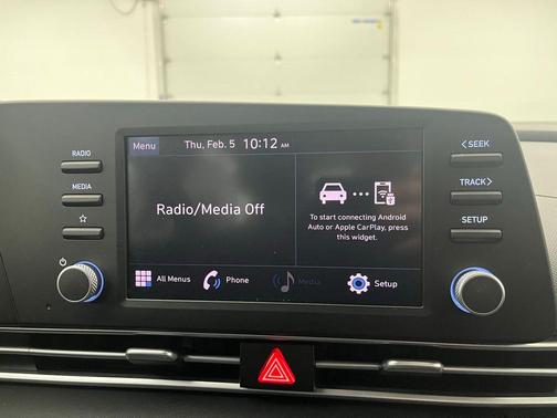 2023 Hyundai ELANTRA SE