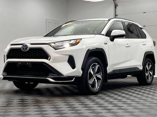 2023 Toyota RAV4 Prime SE