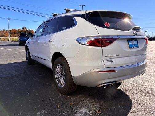 2023 Buick Enclave Essence FWD