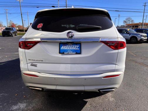 2023 Buick Enclave Essence FWD