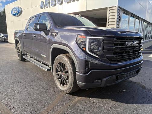 2022 GMC Sierra 1500 Elevation