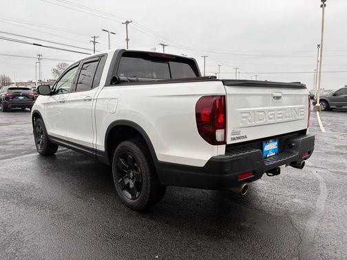 2024 Honda Ridgeline Black
