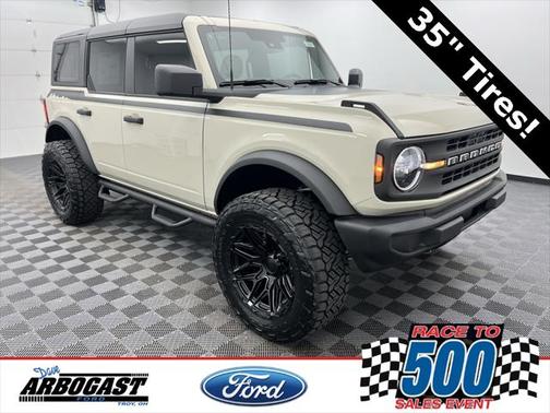2025 Ford Bronco Base