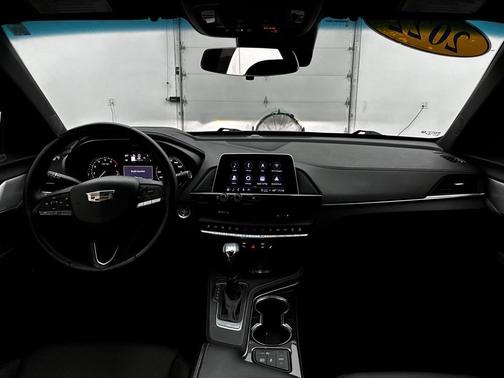 2022 Cadillac CT4 Luxury
