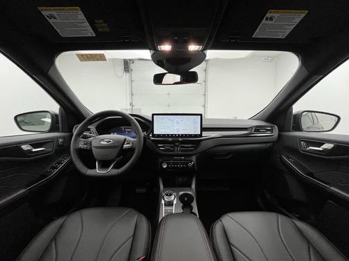 2025 Ford Escape ST-Line Elite
