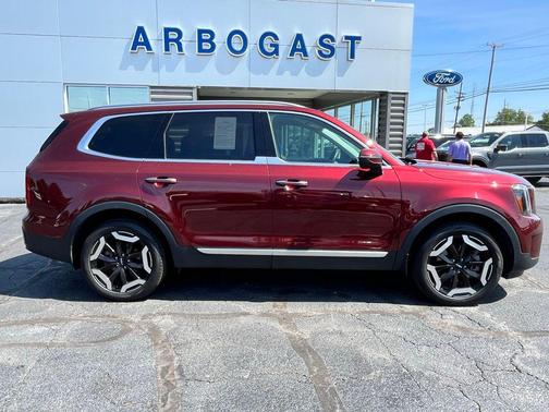 Dawning Red 2024 Kia Telluride S