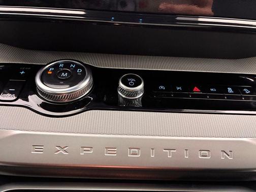 2025 Ford Expedition Max Active 4x4