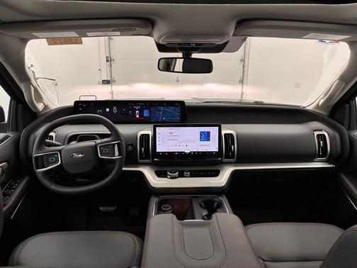 2025 Ford Expedition Max Active 4x4