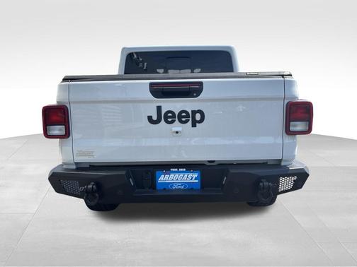 2024 Jeep Gladiator Nighthawk