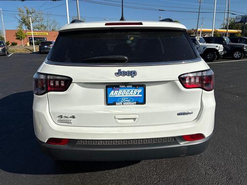 2022 Jeep Compass Latitude
