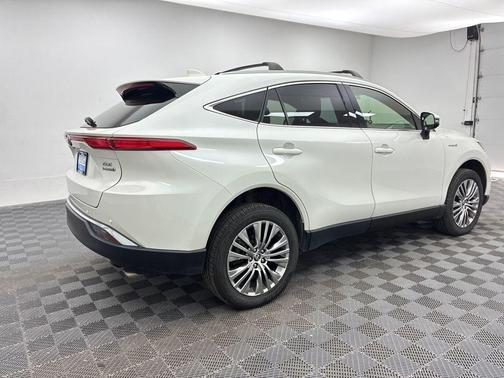 2021 Toyota Venza XLE