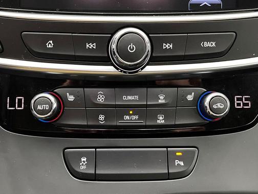 2017 Buick LaCrosse Essence