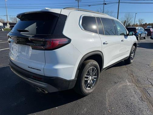 2025 GMC Acadia FWD Elevation