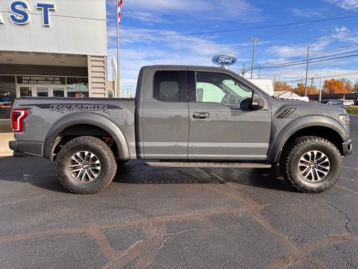 2020 Ford F-150 Raptor