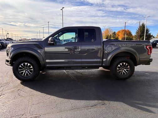 2020 Ford F-150 Raptor