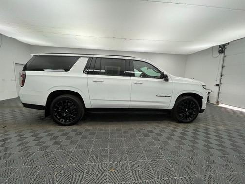 2022 Chevrolet Suburban RST