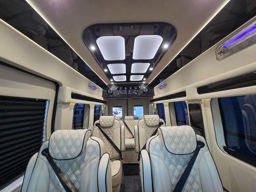 2025 Ford Transit-350 Base